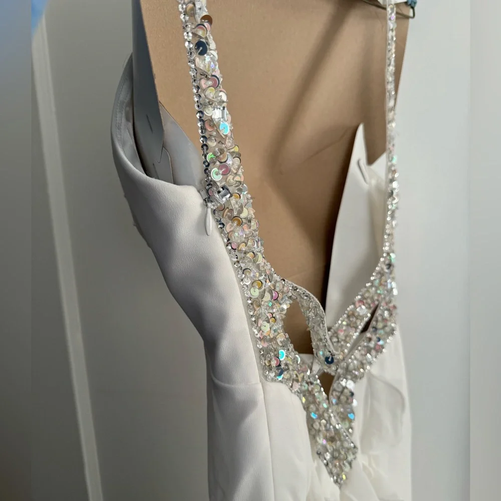 Faviana Couture White Prom Dress Size Women’s 8 - Picture 12 of 13